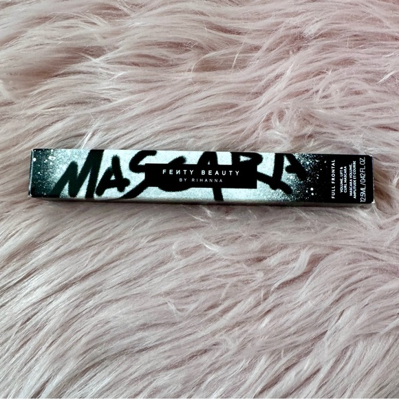 Gently Beauty Full Frontal Volume, Lift & Curl Mascara - Picture 2 of 4